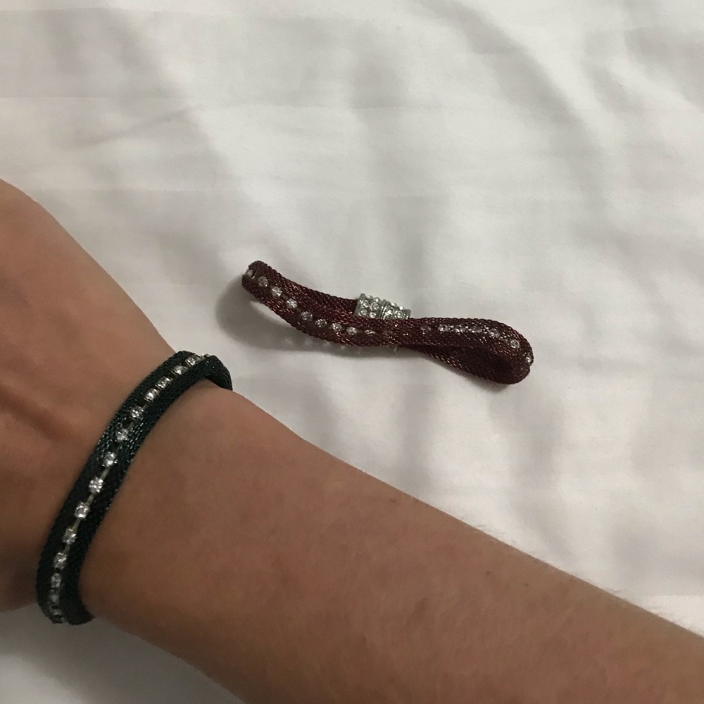 2 bracelets